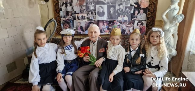 Ученики 2-а класса МБОУ СОШ № 4 навестили ветерана Великой Отечественной войны